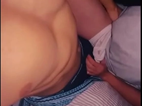 Le mamo la verga a mi vecino musculoso por primera vez en su casa luego termina follandome a pelo asian cheerful outside mating videos