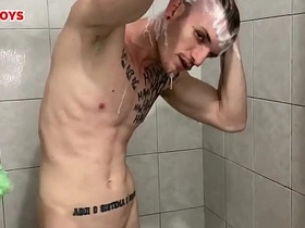 Carmona e flagrado em momentos íntimos no banho - Vídeo Completo em sheer.com/unsboys gay sex videos asian gym