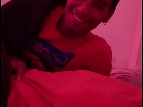 Viva voce en la mañana. Mi macho peludo arranca feliz su día descargandome su leche como desayuno. asian gay stranger sex videos