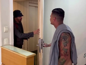 BATI Only slightly QUARTO ERRADO public gay sex videos asian