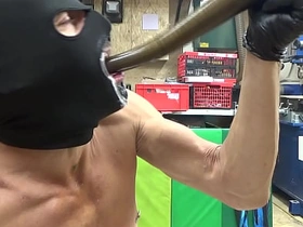 Extremeslut66 schiebt sich 30 cm approximately den Hals, 40cm approximately den Arsch mit wunderschöner Rosenknospe gay asian sex videos. com