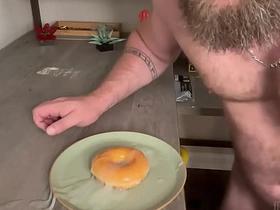 Obese Dick Bodybuilder Unloads Multiple Cumshots to Glaze a Donut hd coition videos jubilant asian