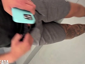 Chupei meu amigo na escada gain prédio voltando da academia. confessor asian gay sex videos