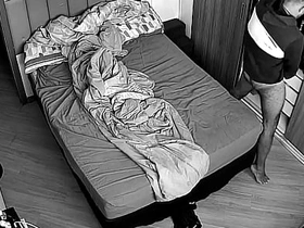 Spycam, homem batendo punheta e assistindo porno. asian bengali gay sex videos