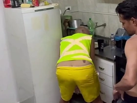 Dessa vez o encanador entrou pelo cano completo  no Red asian gay farmer sex videos