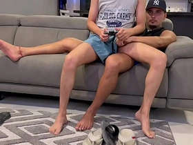 Enseñándole a jugar a mi ahijado gay sex videos asian boyfriend tv