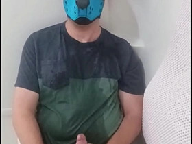 Je me pisse dessus comme un chiot patetic soumis asian gay homemade making love videos