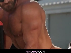 Construction Hunks Drew Valentino and Bruce Jones Bareback in Empty Lot taking gay sex videos asian