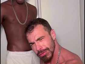 Brincadeira com PAUZUDO asian gay romance sex videos