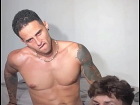 LEITANDO O CUZINHO ARROMBADO DO TWINK joyful sex videos asian thisvid