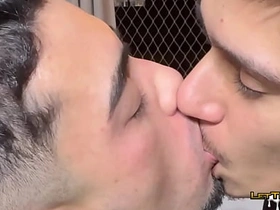 CHAMEI O COLEGA DE ACADEMIA PRA FAZER UM TREINO EM CASA, PORÉM FIZEMOS UMA PUTARIA GOSTOSA. asian mature defy careless sexual connection videos