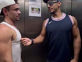 O VIZINHO GOSTOSO asian gay out door sex videos