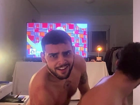 Meu vizinho viu eu batendo uma pela janela e tocou o interfone para mamar asian gay sex porn fuck xxx videos